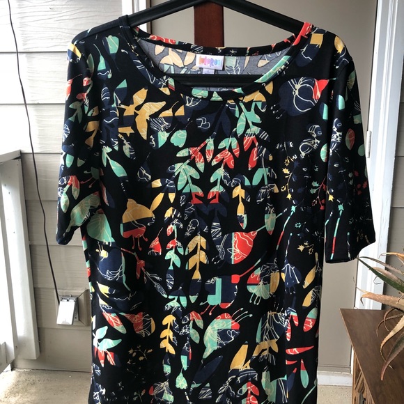 Floral Tee - Picture 5 of 5